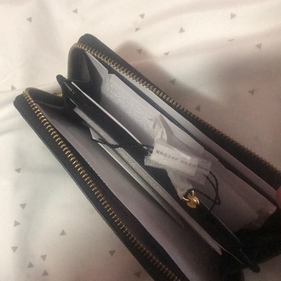 Marc Jacob wallet - Picture 2 of 2